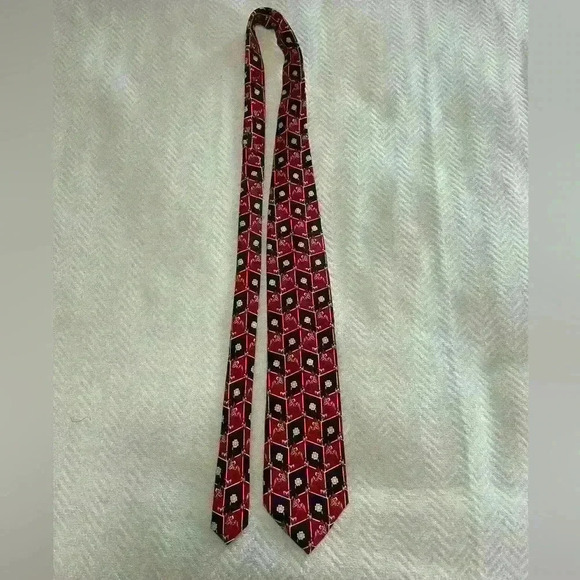 A.D'este Mens Classic Designer Tie 100% Silk Red “the Hunt” Equestrian Tie ITALY - Picture 2 of 3